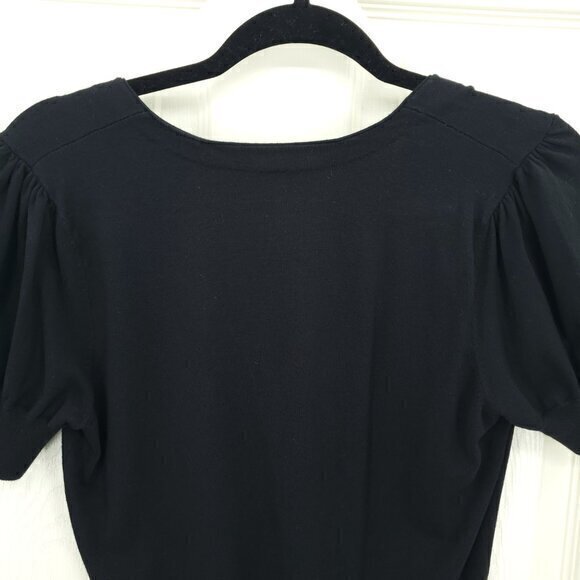 LOFT Short Sleeve Soft Knit Button Front Top with Floral Embellishment M… - Picture 5 of 14